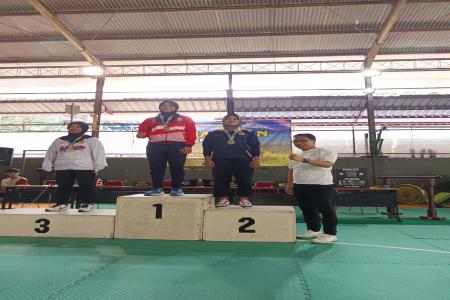 Siswi SMP Negeri 1 Karangjambu Juara 1