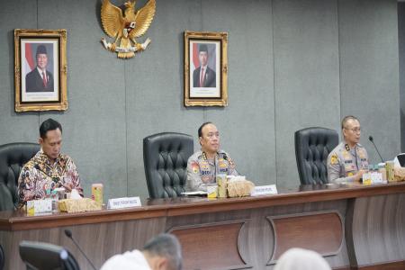 Polri dan Bulog Gerak Cepat Stabilkan Harga Beras Melalui Gerakan Pang