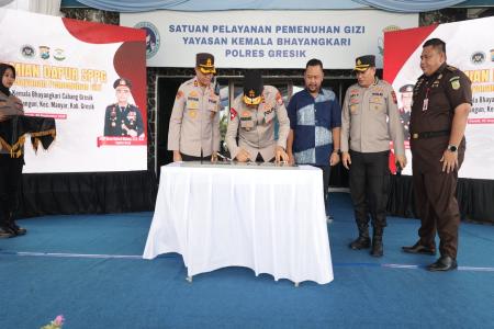 Kapolda Jatim Resmikan Dapur SPPG di Gresik Dukung Pemenuhan Gizi 3452