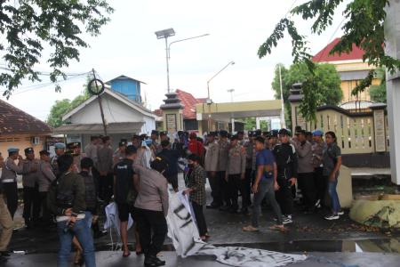 Polres Sumenep Amankan Aksi Bisu DEAR Jatim Suarakan Dukungan Pemberan