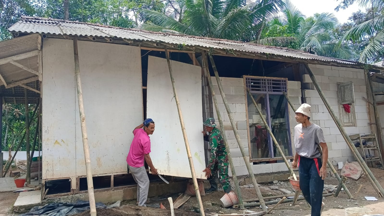 TMMD Bangun Dua Unit Rumah Tidak Layak Huni di Tunjungmuli, Tingkatkan Kualitas Hidup Warga