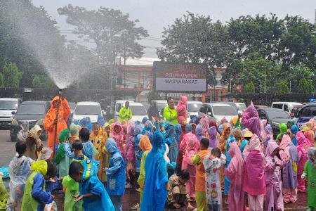 Satlantas Polres Pasuruan Gelar Polsan