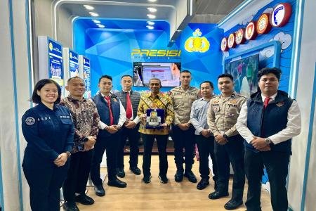 956 Pengunjung Padati Booth Polri Raih
