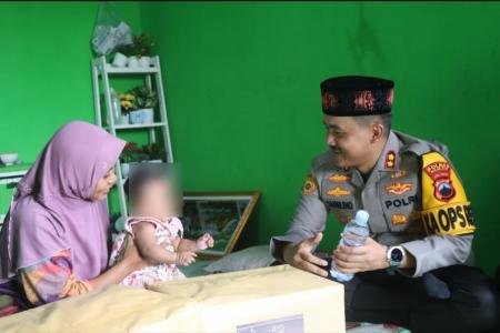 KAPOLRES DEMAK TINJAU KORBAN SERAN