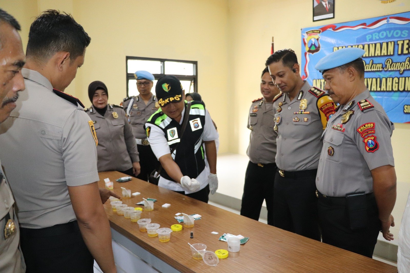 Tes Urine Mendadak! 26 Kapolsek Dinyatakan Bebas Narkoba