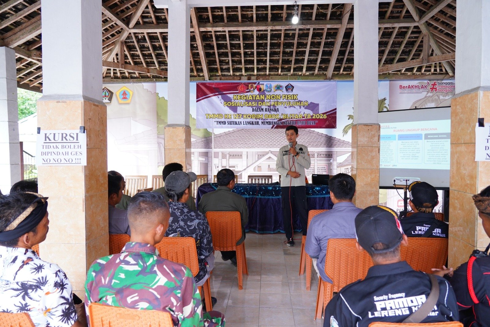 Penyuluhan Bencana Alam Warnai Kegiatan Non-Fisik TMMD Ke 127 Kodim 0808-Blitar