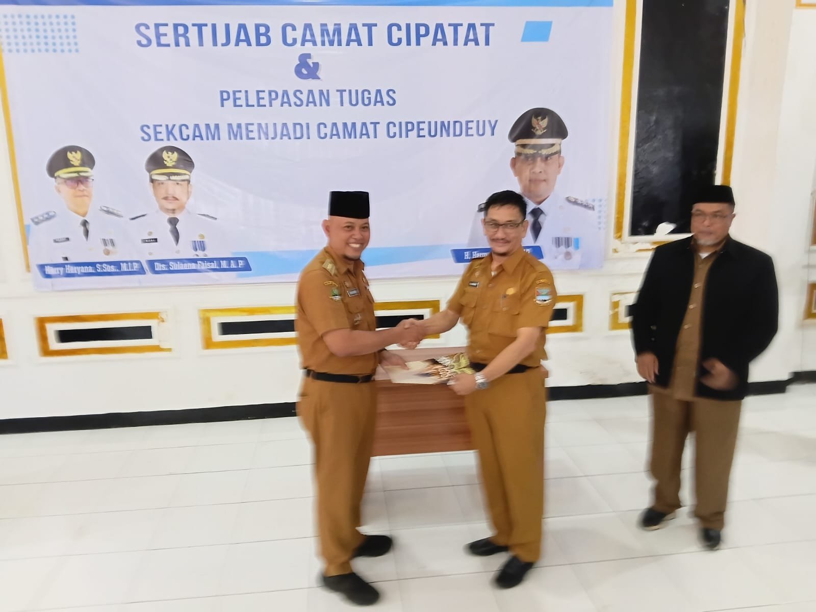 SERATIJAB CAMAT CIPATAT, DRS. SULAENA FAISAL M.A.P. GANTIKAN H. SUHERMAN PERMADI M.P, 