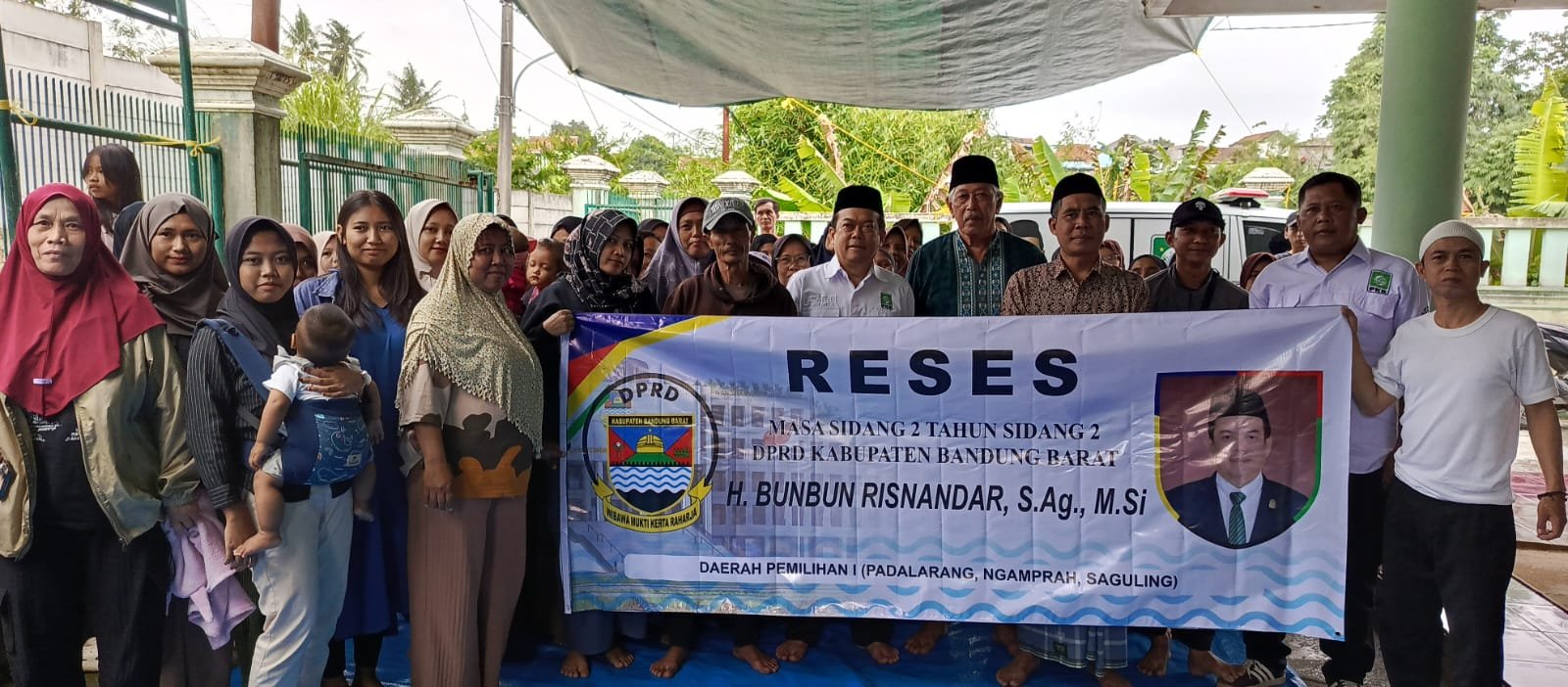 BUNBUN RISNANDAR GELAR RESES, TERIMA ASPIRASI 293 KK DI CIPENDEUY