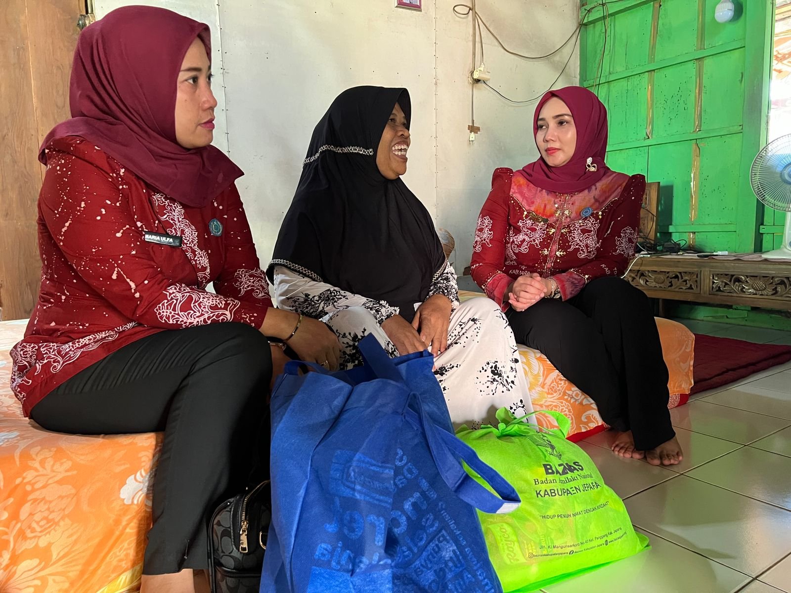 Warga 2 Kecamatan di Jepara Disasar Bantuan Logistik PKK Sahabat Keluarga