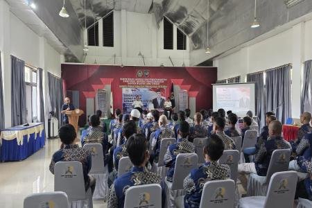 BANGKIT DARI MASA LALU, WARGA BINA