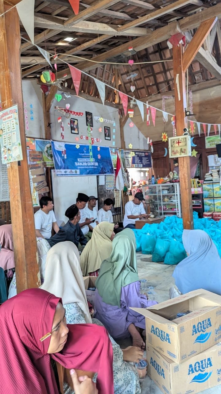 Delapan SPPG Salurkan Bantuan Korban Banjir di Guntur Demak Jateng 
