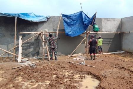 Babinsa Aktif Dampingi Pembang