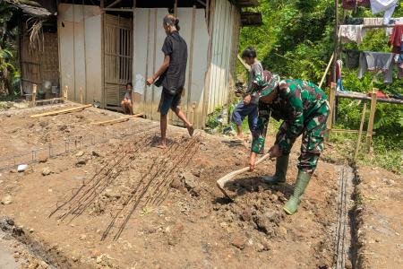 Peran Nyata TNI di Lapangan Gotong Royong Bongkar RTLH Awali Persiapan