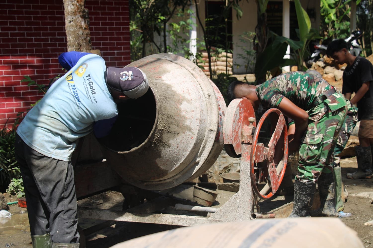 Molen Jadi Andalan, Percepatan Pembangunan Jalan Krangean