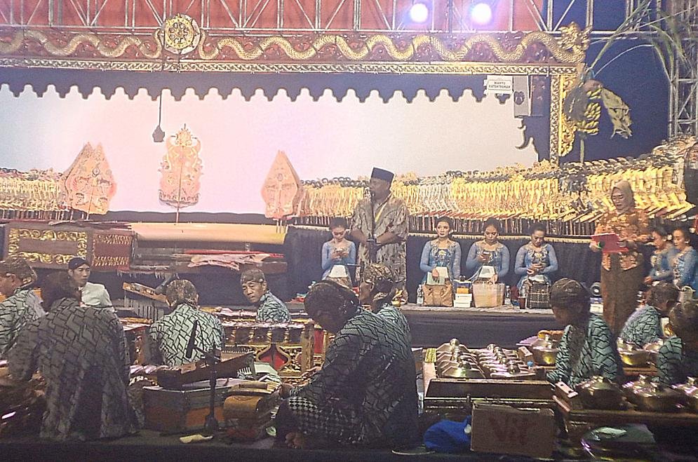 Desa Nolokerto Gelar Wayang Kulit Semalam Suntuk, Tradisi Jawa Ini Tetap Eksis di Era Digital