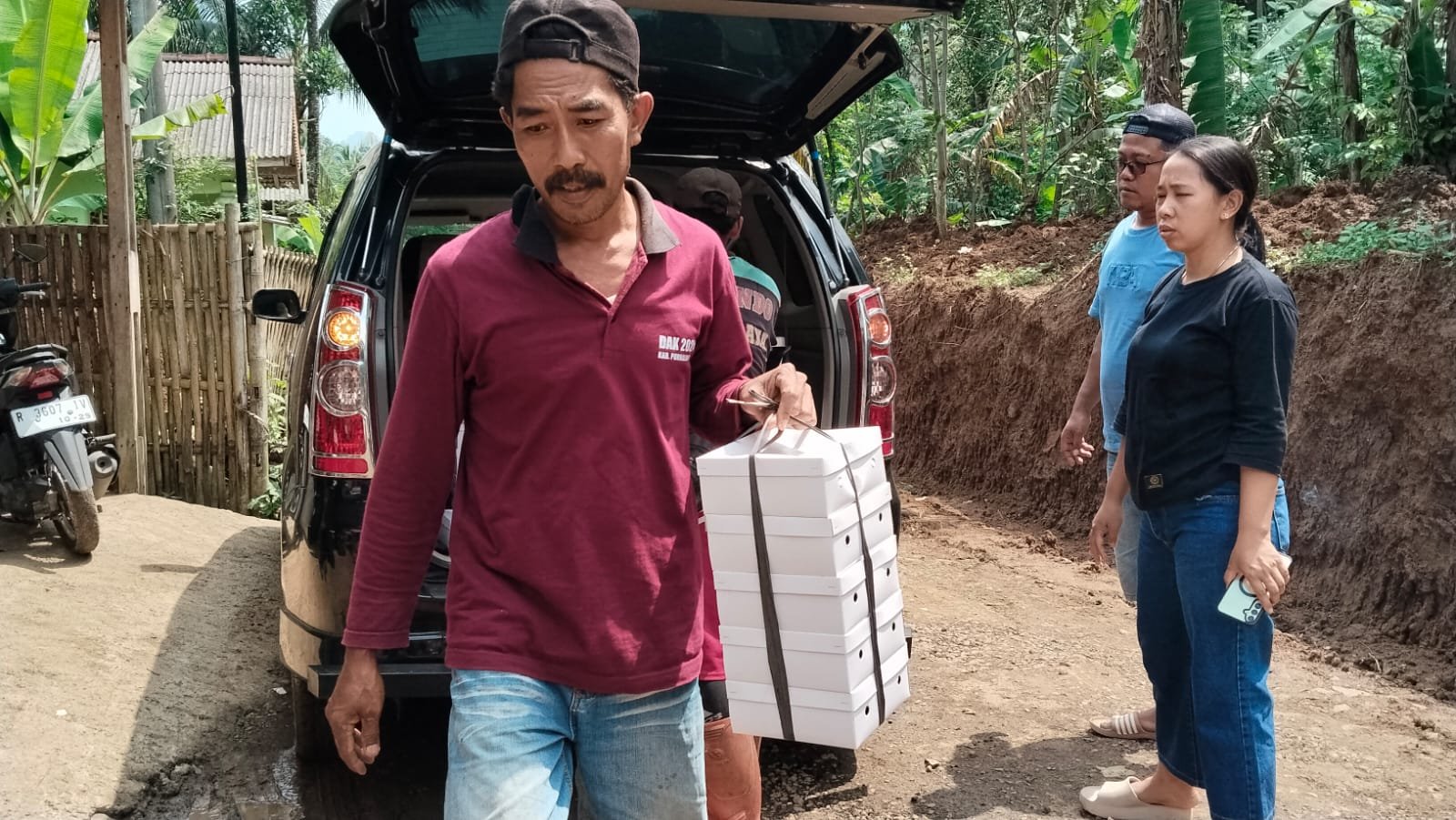 Kepedulian Warga Jadi Energi Tambahan Bagi Satgas TMMD di Desa Krangean
