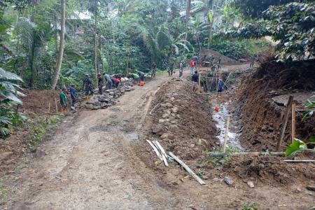 Dari Jalan Sempit TMMD Hadirkan Akses 