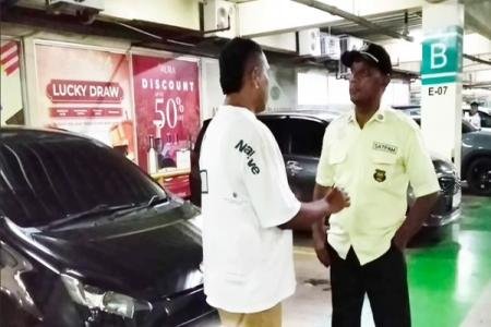 Kapolsek Menyamar Jadi Securit