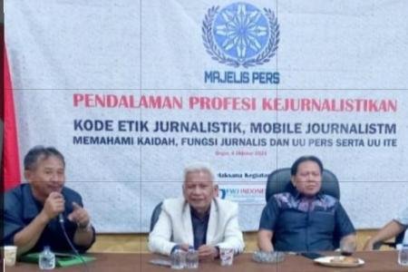 KEDUDUKAN UU PERS SEMAKIN TAK BERF