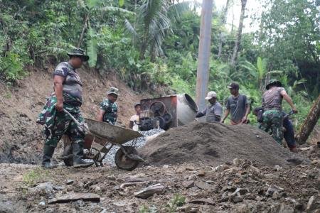 Deru Molen dan Semangat yang Tak Pernah Padam di TMMD Krangean