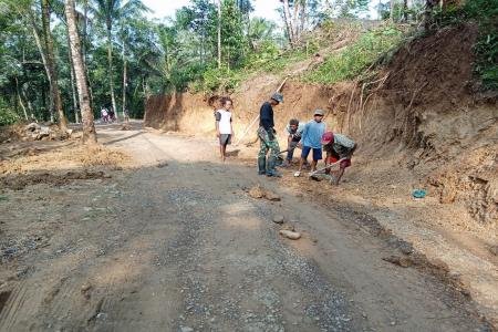 TMMD REGULER KE-128 KODIM 0702-PUR