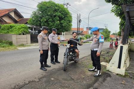 POLSEK SUKAHAJI GELAR OPERASI KNAL