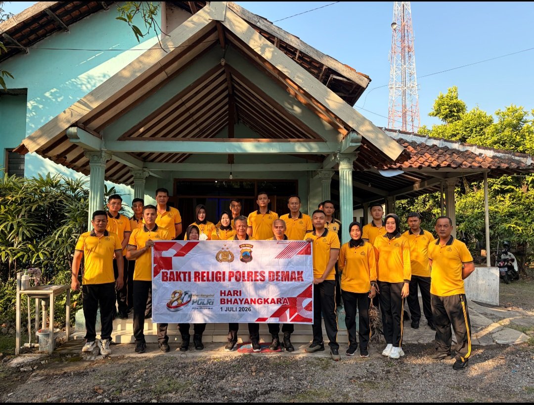 Sambut Hari Bhayangkara Ke-80, Polres Demak Gelar Bakti Religi di Tempat Ibadah  Polres Demak Bersih
