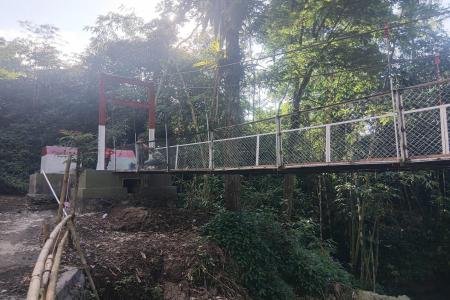 Pembangunan Jembatan Gantung Desa Sera