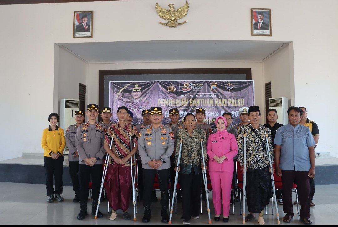 Polres Demak Respons Aduan Warga dengan Bantuan Empat Kaki Palsu