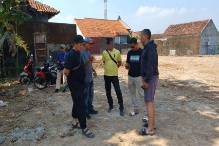 Pengurukan Lahan di Kelurahan Karangkebagusan Dihentikan Karena Tak Bi