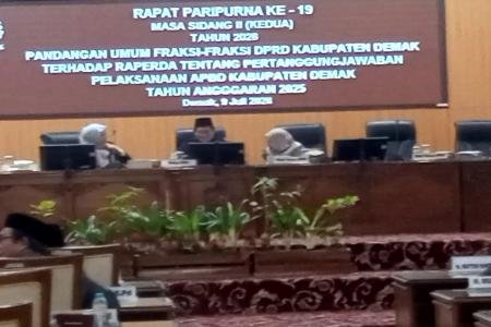 DPRD DEMAK GELAR RAPAT PARIPURNA KE19 BAHAS PERTANGGUNGJAWABAN APBD 20