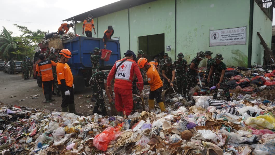 Bersih-bersih Pasar Badog Purbalingga, Wujud Nyata Gotong Royong