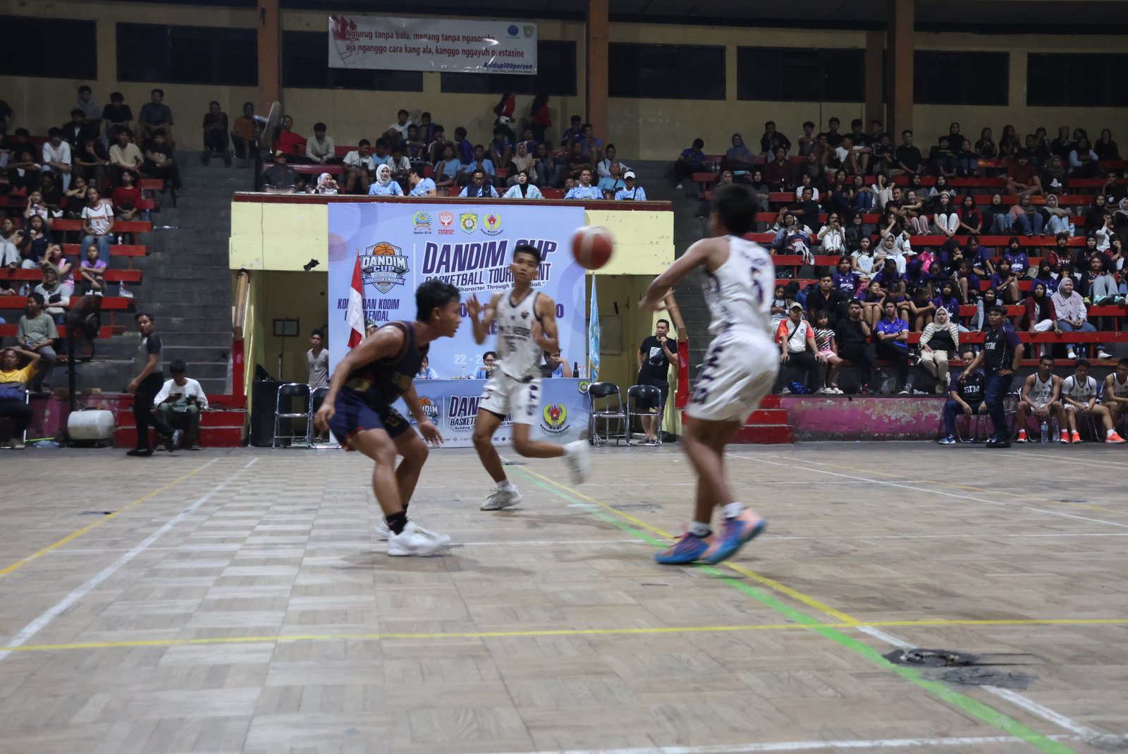 GOR Bahurekso Kendal Bergemuruh, SMKN 2 Sabet Juara Dandim Cup Basket 2026