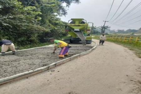 DPUPR LEBAK TINGKATKAN AKSES TRANS