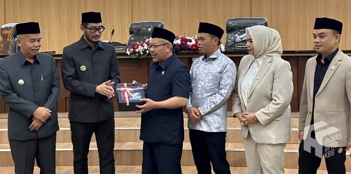 DPRD KBB RESMIKAN PANSUS XI DAN XII, BAHAS PERDA KEBUDAYAAN SERTA PENATAAN PKL