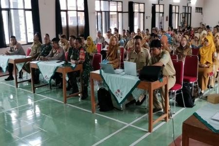 Danramil 02Kaligondang Hadiri 