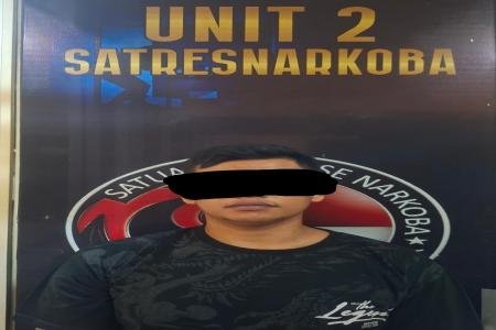 Edarkan Ratusan Butir Obat Tanpa Izin 