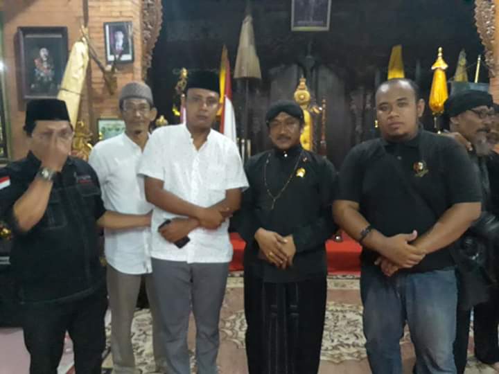 Sultan Hadi Wijaya Hidup Kembali Dalam Ujud Ir.h Joko Widodo