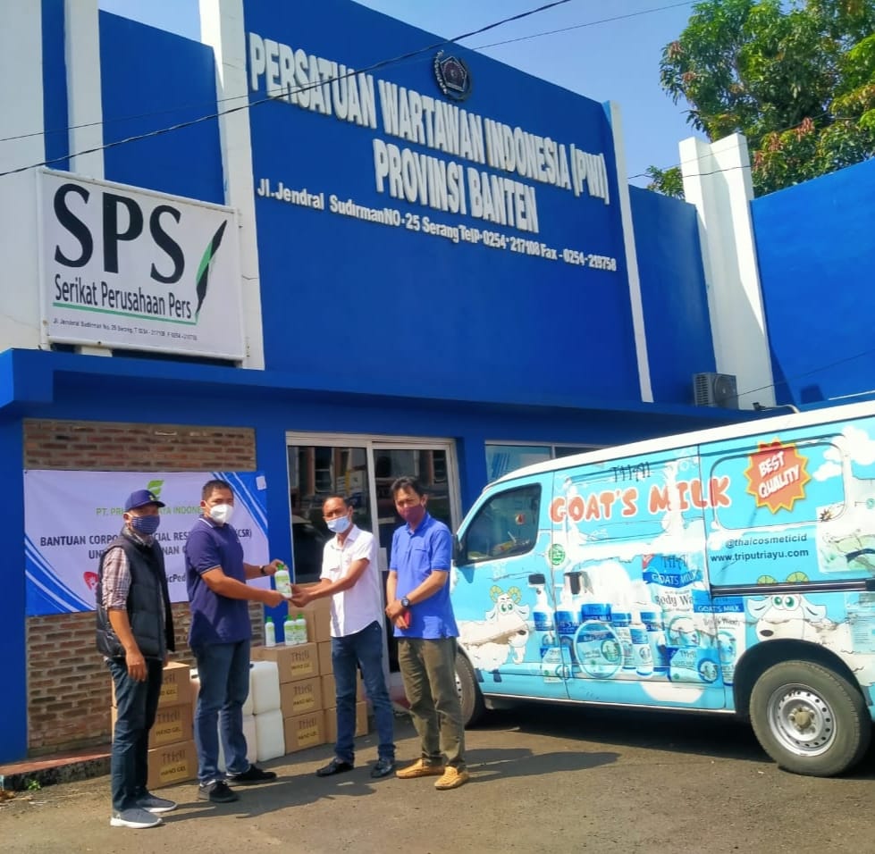 Pwi Kabupaten Serang Distribusikan Bantuan Hand Sanitizer Ke Dinas Pen
