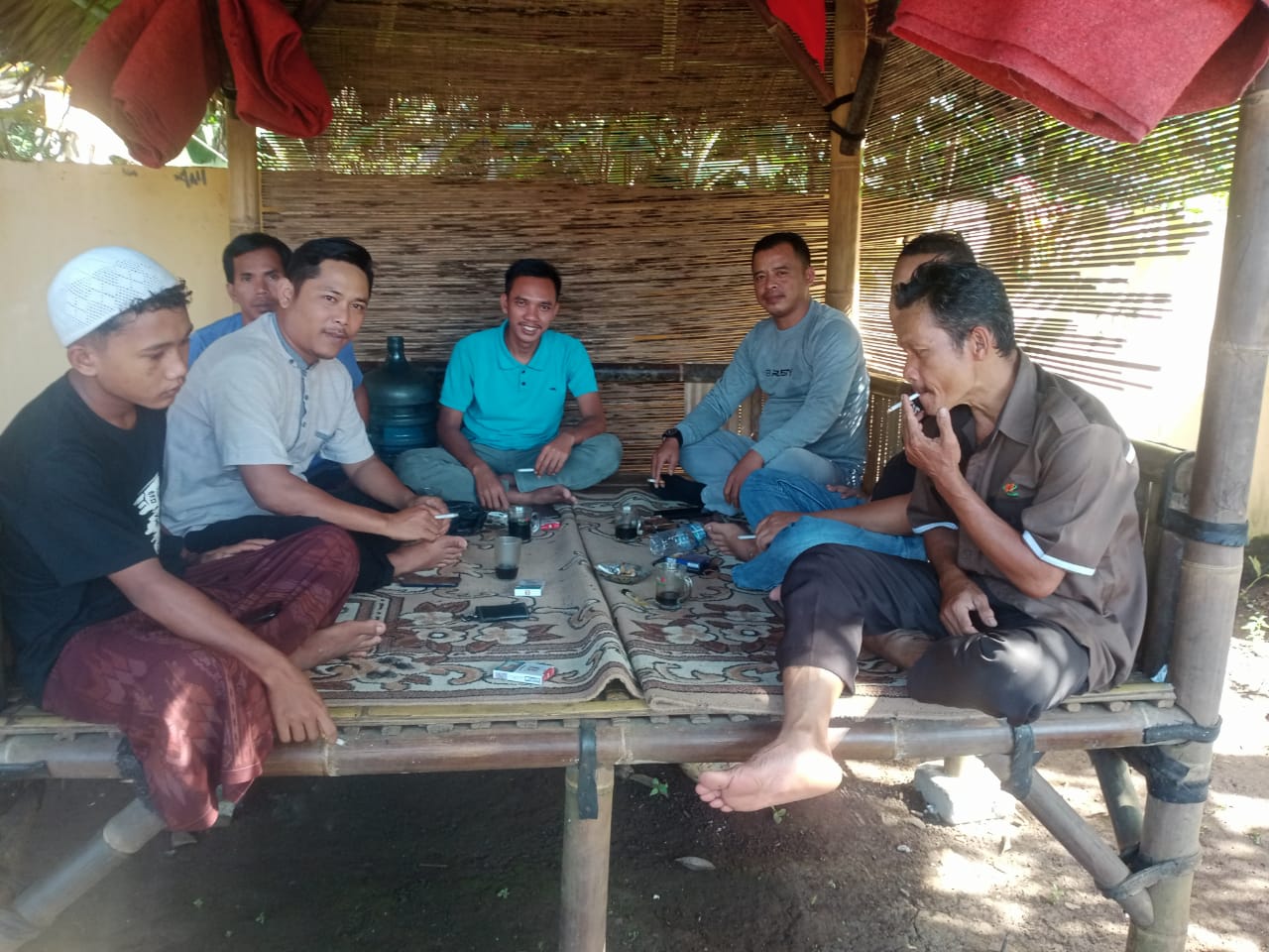 Dua Pasangan Calon' Ngopi Bareng Dan Menjalin Silaturahmi