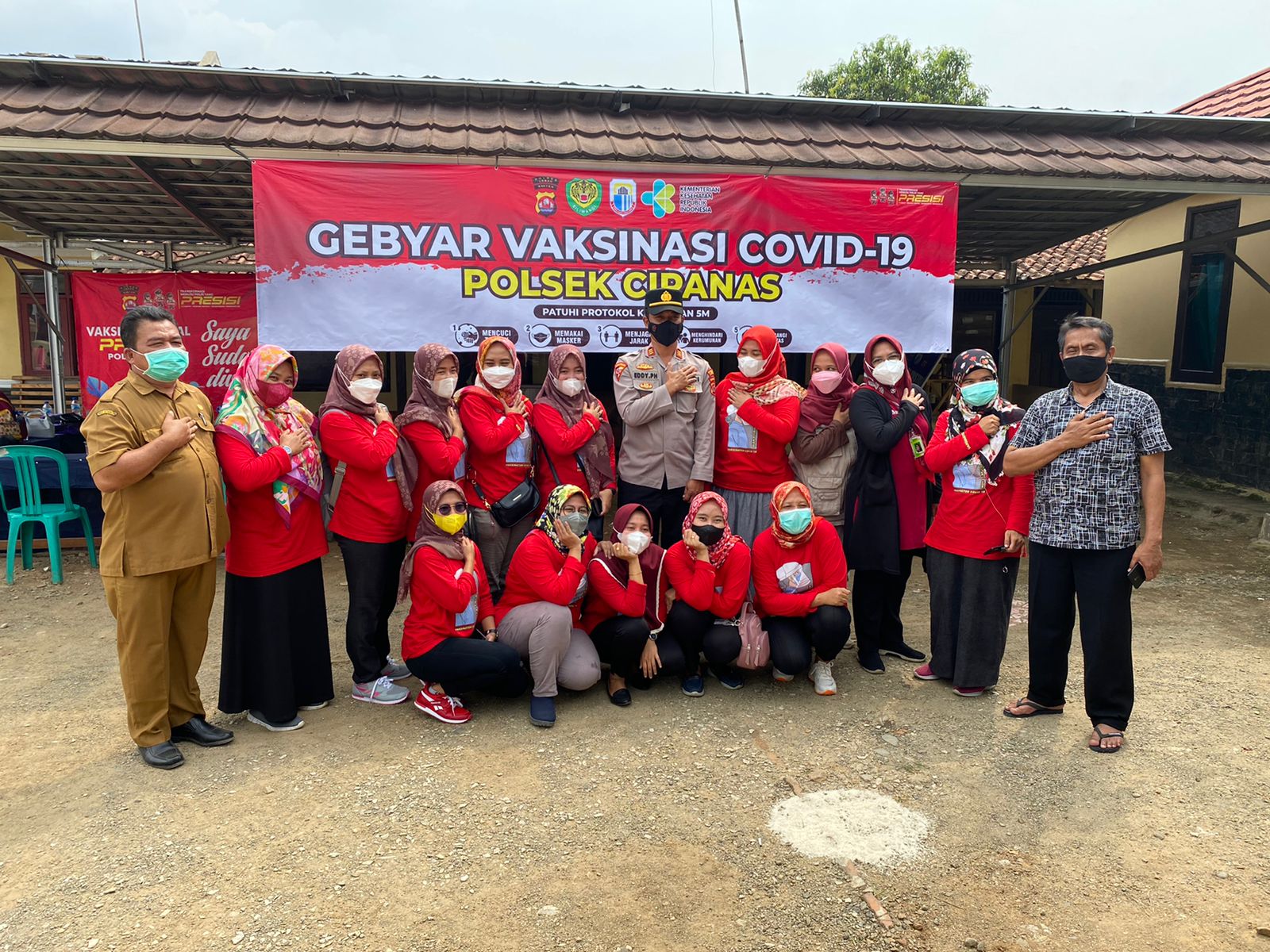 200 Orang Warga Antusias Ikuti Gebyar Vaksinasi Covid 19 Di Polsek Cip