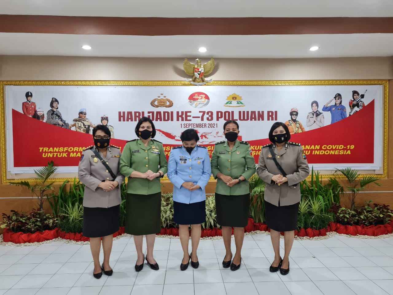 Wanita Tni Hadiri Hut Polwan Di Polda Sulut