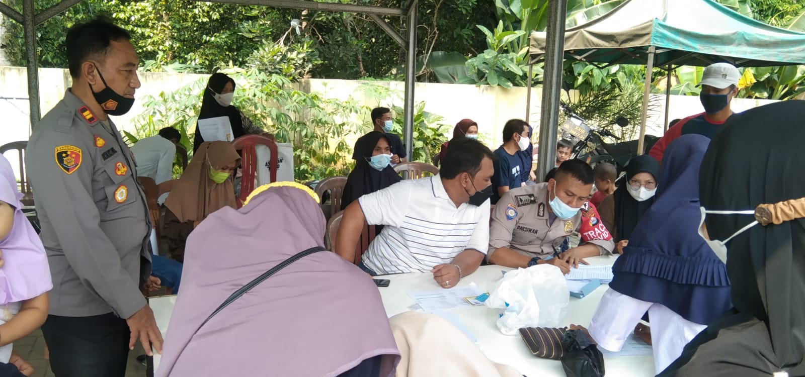 Serbuan Vaksinasi Polsek Mancak Polres Polres, Percepat Herd Immunity 