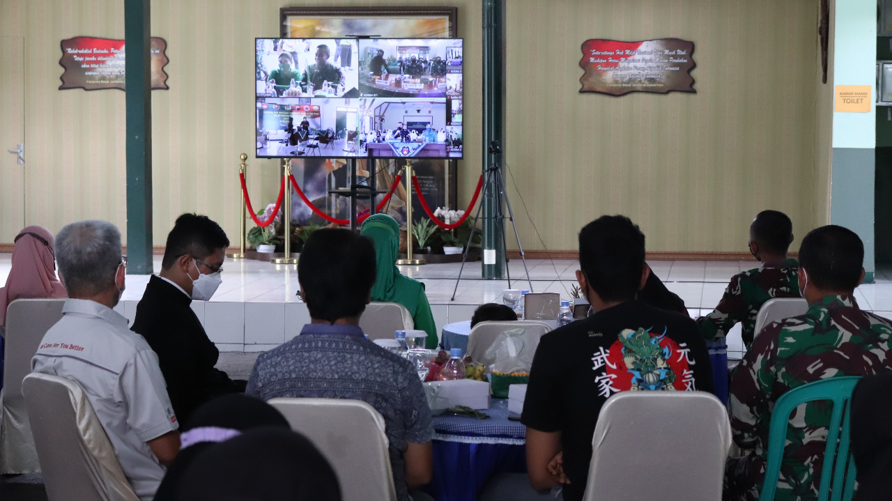 Dandim Banjarnegara Ikuti Baksos Secara Virtual