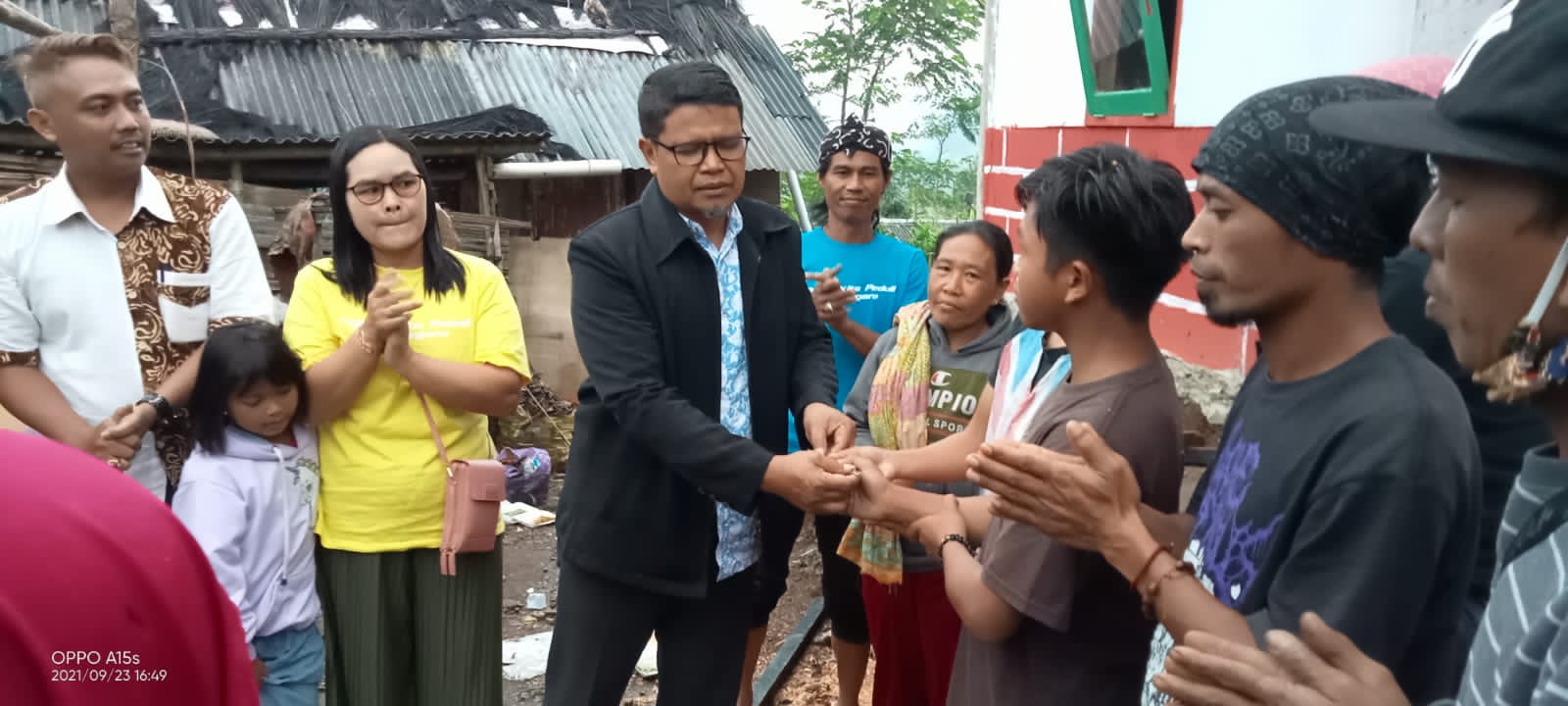 Linkom Kamu& Yayasan Q Peduli Banjarnegara Giat Bedah Rumah Anggoro An