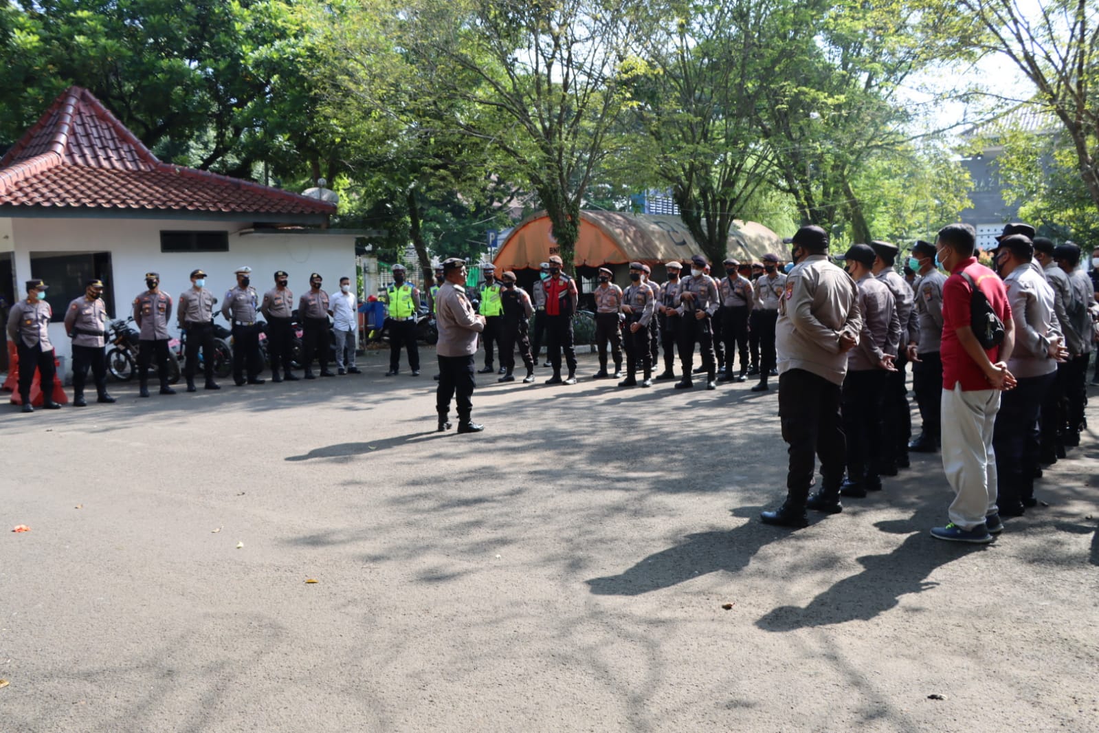 Polres Lebak Dan Polsek Jajaran Amankan Pelaksanaan Aksi Unjuk Rasa Da