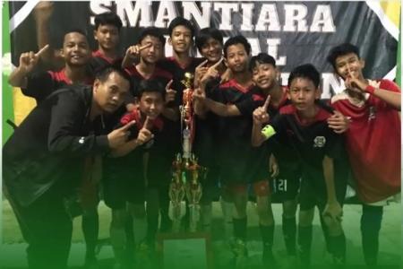 Tim Futsal MTsN 1 Lebak Raih Juara 1 Smantiara CUP Kepala Kantor Kemen