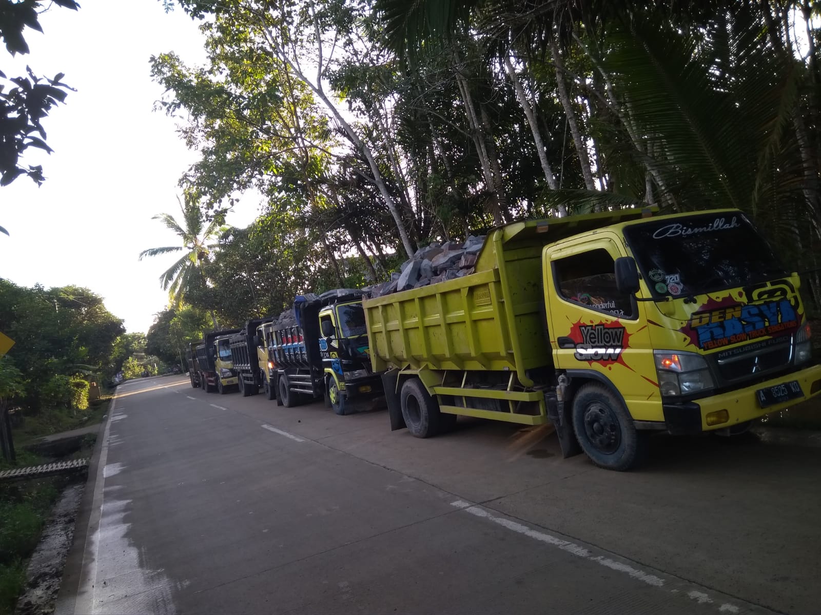 Dua Tambang Batu Di Kecamatan Munjul Pasok Kebutuhan Material Batu Pro