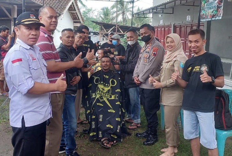 Bazar Ramadhan Pengadegan Gelar Potong Rambut Masal Bayar Seikhlasnya