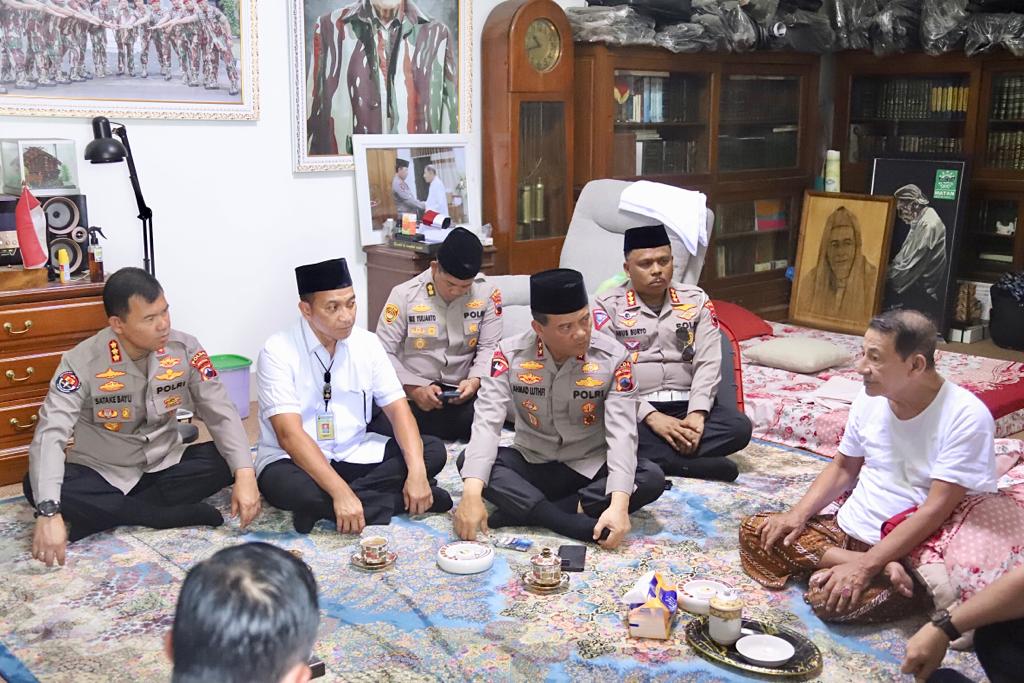 Kapolda Jateng Gelar Silaturahmi Dengan Habib Lutfi